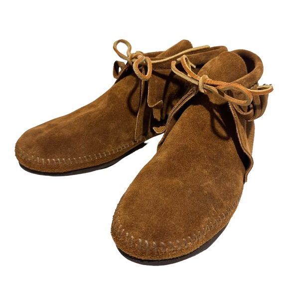 Minnetonka Moccasins 8 - Picture 2 of 8